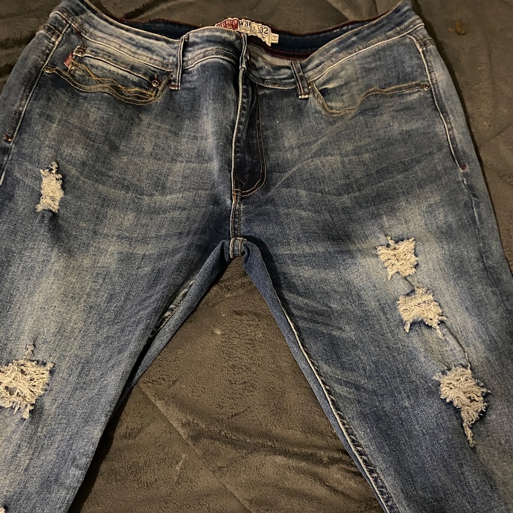 Stylish Blue Distressed Denim Jeans